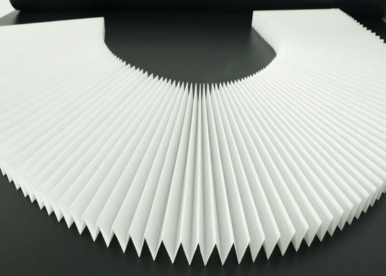 Matériel 2 Kn/M Tensile Strength de charbon actif de papier filtre de Whtie Hepa